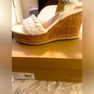 Steve Madden white platform wedges